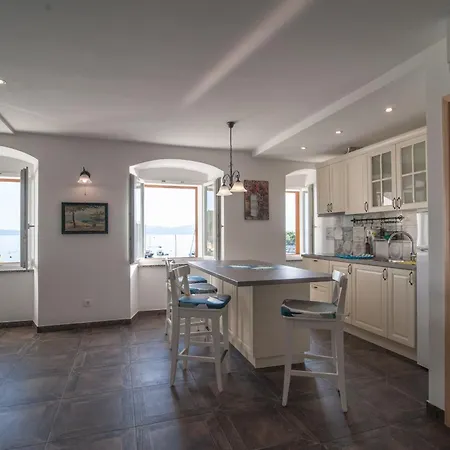 Apartament Vala *