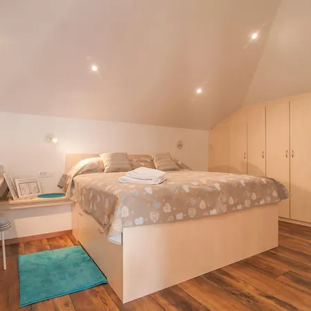 Vala Apartament Kostrena